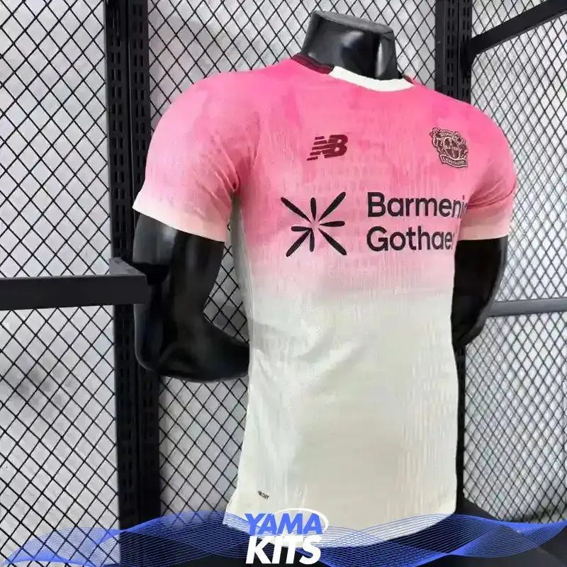 MAILLOT BAYERN LEVERKUSEN "Rose" 2025/2026 Version Player YamaKits Foot
