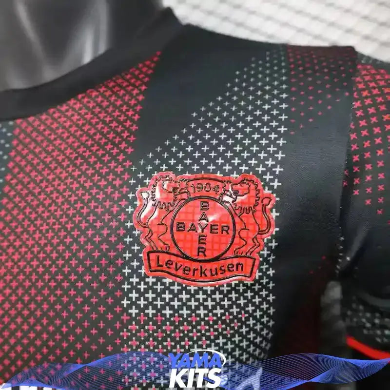 MAILLOT BAYERN LUVERKUSEN DOMICILE 2025/2026 Version Player YamaKits Foot