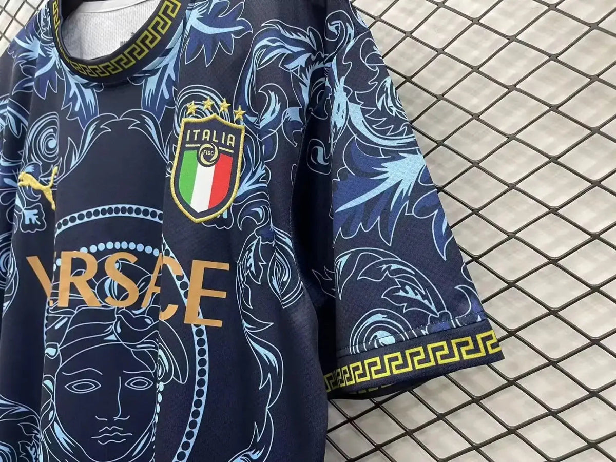 MAILLOT ITALIE CONCEPT EDITION VERSACE BLEU 2023/2024 YamaKits Foot