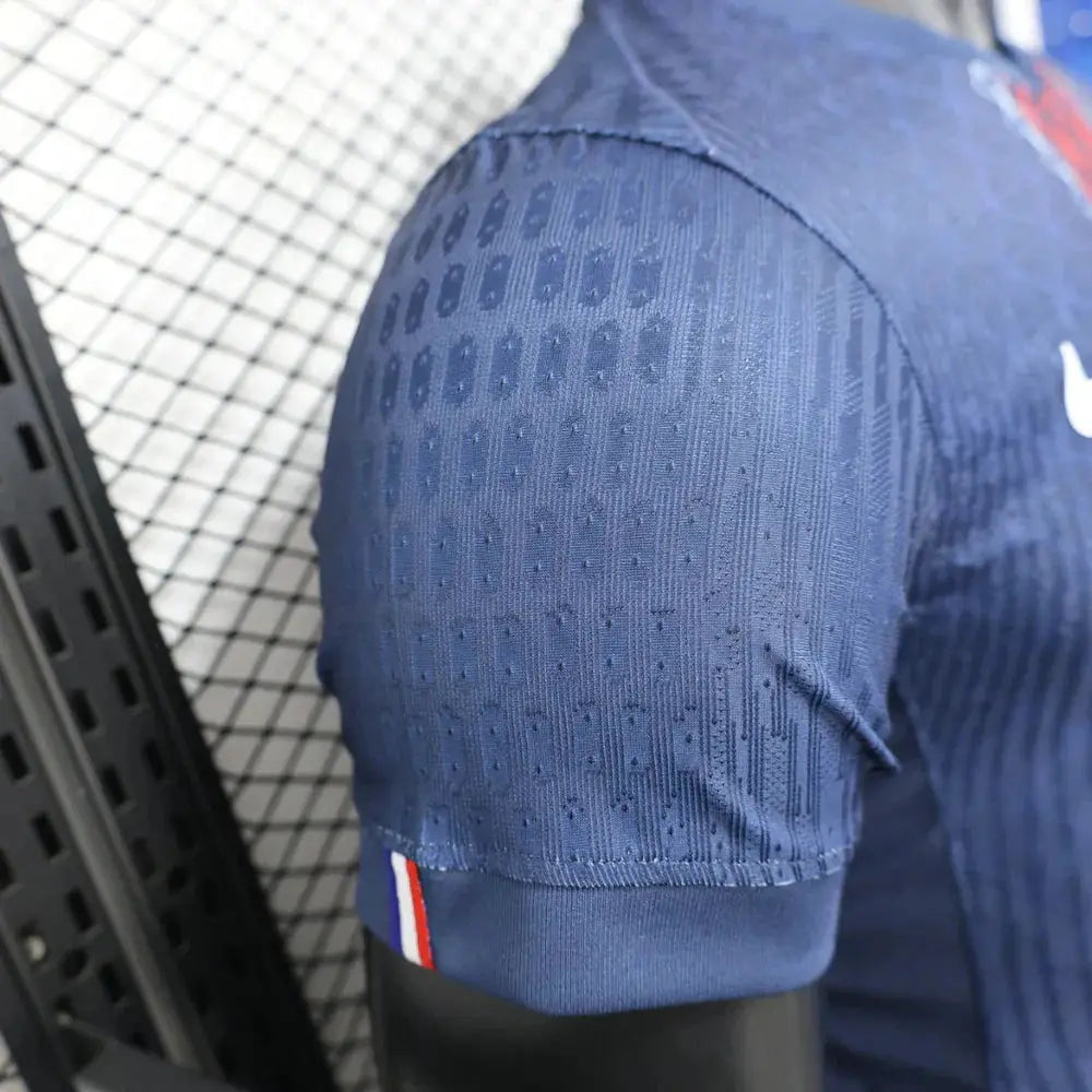 MAILLOT PARIS SG DOMICILE 2025/2026 Version Player YamaKits Foot