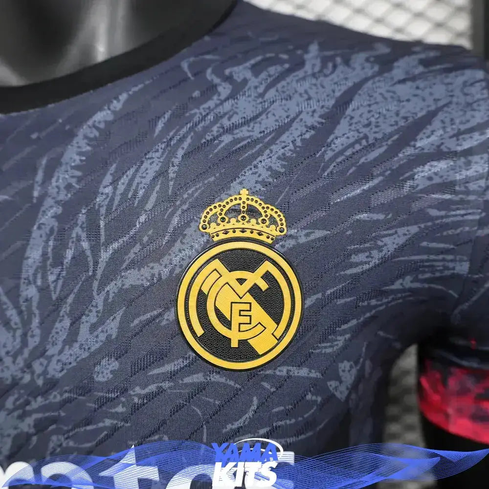 MAILLOT REAL MARDID CONCEPT "Dragon" 2024/2025 Version Player YamaKits Foot