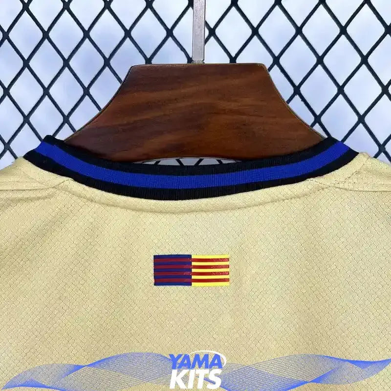 Maillot Barcelone extérieur "beige" 2025/2026 YamaKits Foot