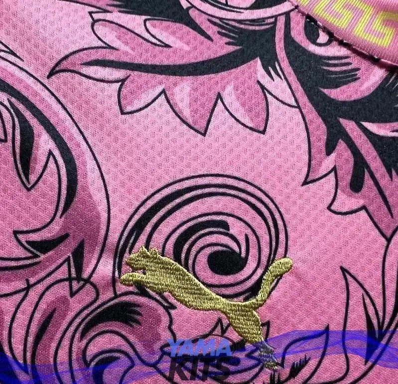 Maillot Italie Versace Édition spéciale « Rose » 2023/2024 YamaKits Foot