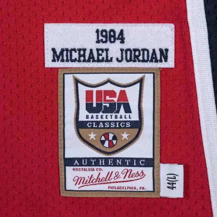 Maillot Michael Jordan Team USA 1984 Bleu - Mitchell & Ness - Édition Alternate YamaBasketball