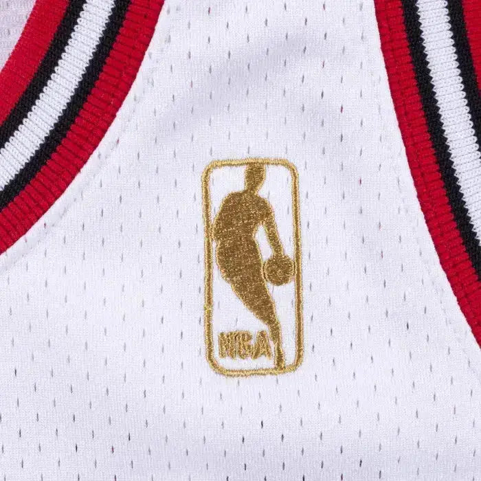 Maillot NBA Michael Jordan Chicago Bulls Blanc et Rouge '97 Mitchell & Ness YamaBasketball