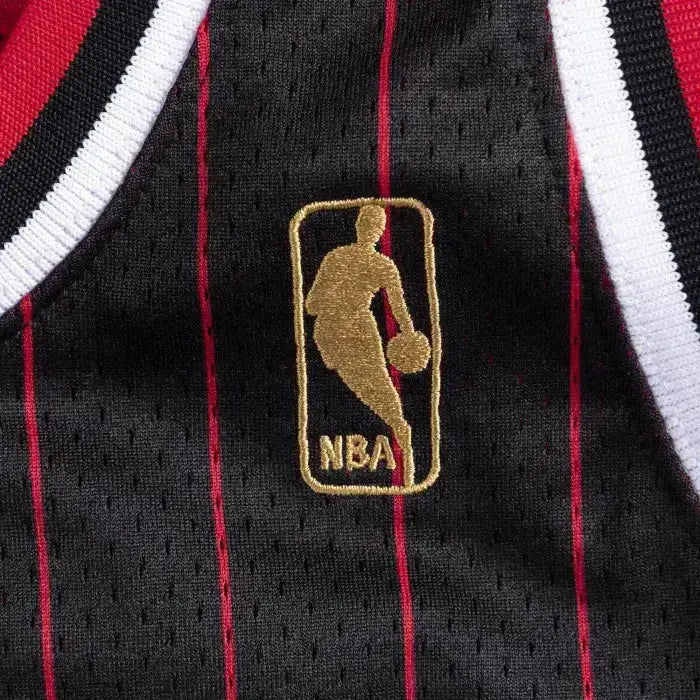 Maillot NBA Michael Jordan Chicago Bulls Noir 1996-97 Mitchell & Ness - Édition Alternate YamaBasketball