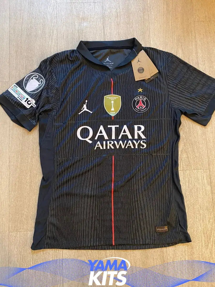 Maillot Paris SG Fourth Jordan noir « avec étoile » 2025/2026 Yamakits