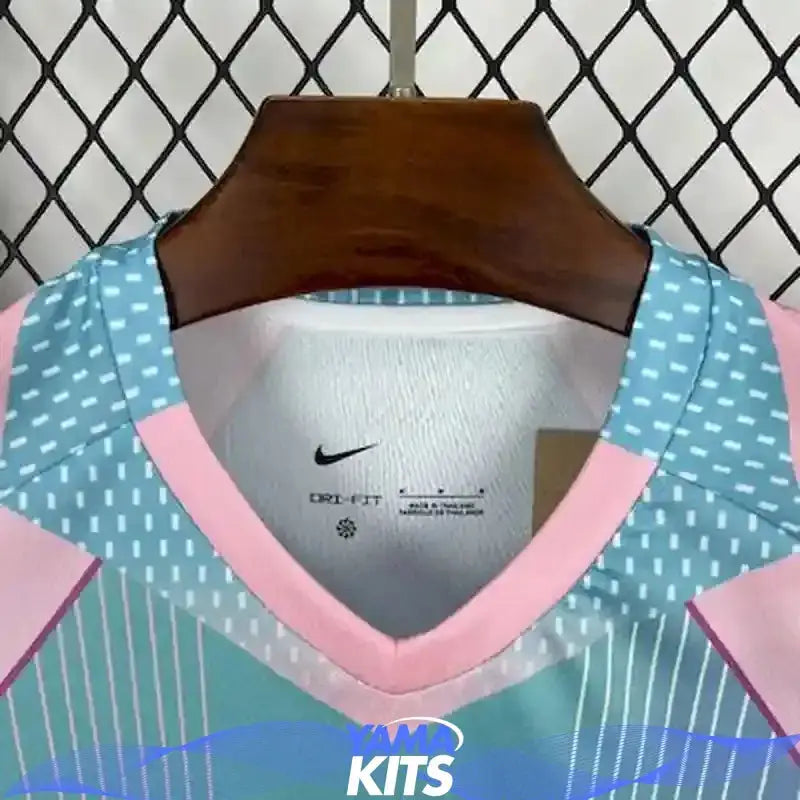 Maillot Paris SG concept "bleu, rose" 2025/2026 YamaKits Foot