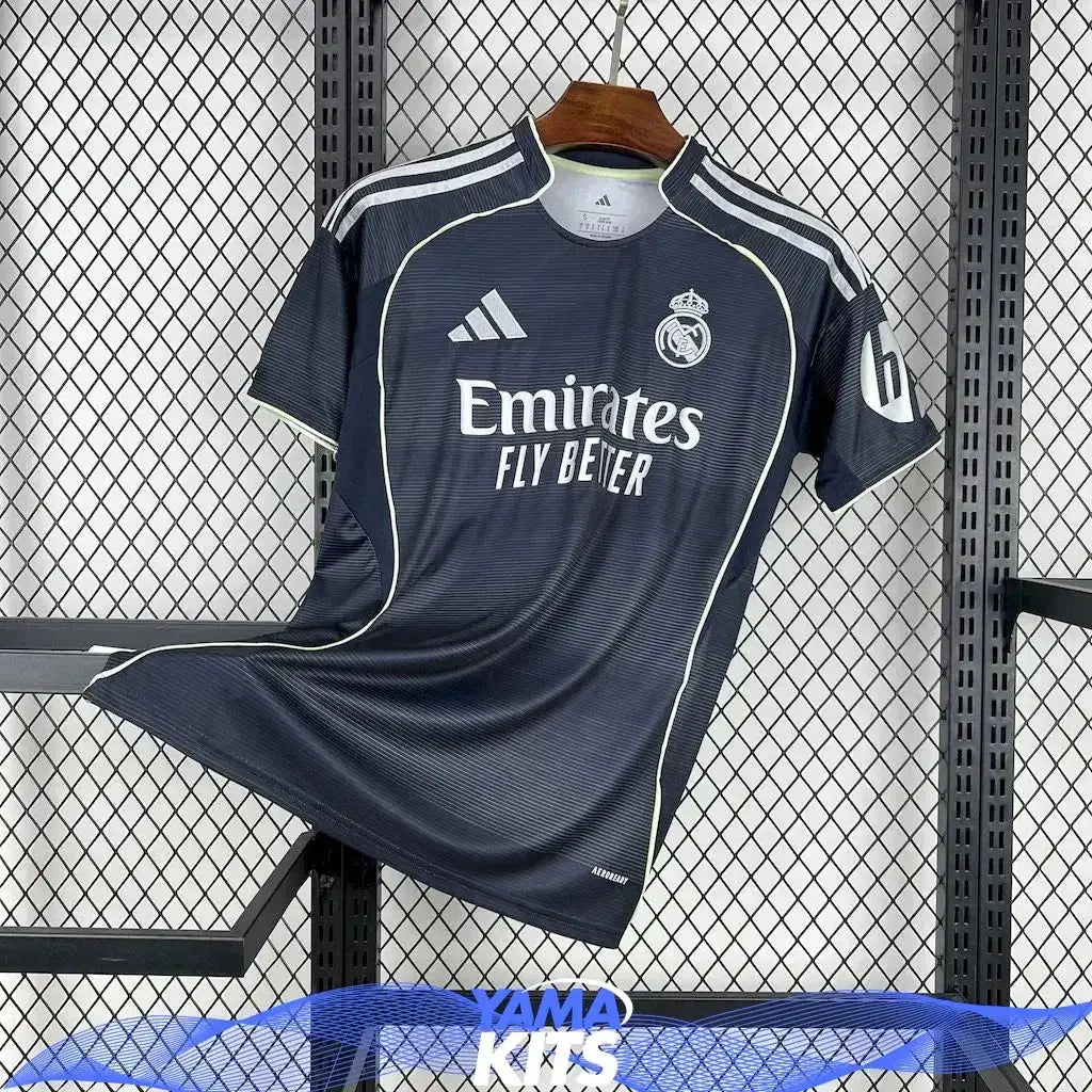 Maillot Real Madrid extérieur 2025/2026 YamaKits Foot