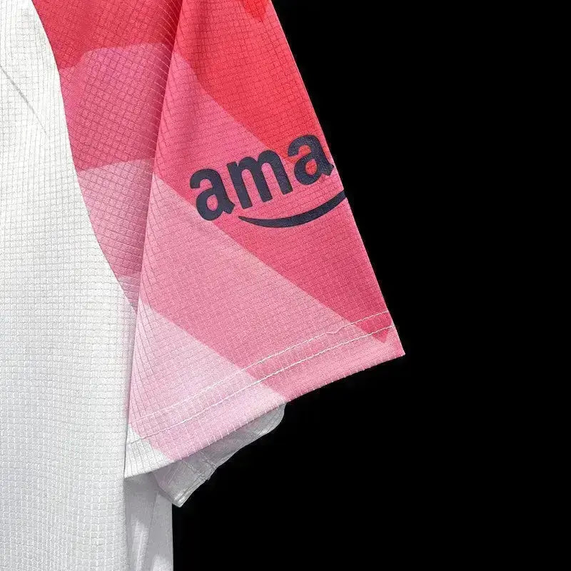 Maillot du Napoli Concept « Bisous » 2024/2025 YamaKits Foot