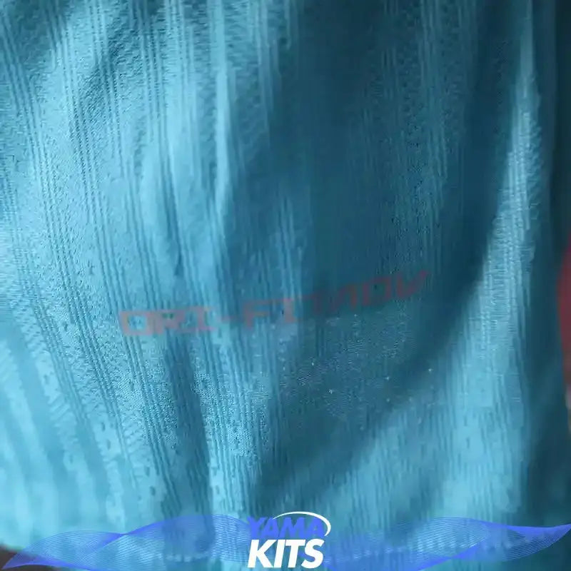 MAILLOT BARCELONE CONCEPT " Bleu, rose" 2025/2026 Version Player YamaKits Foot