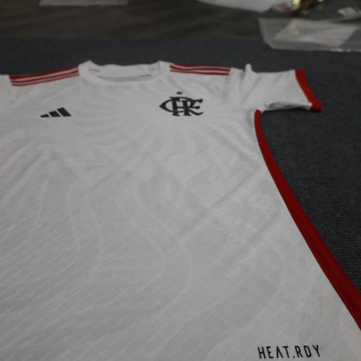 MAILLOT FLAMENGO EXTERIEUR "Blanc" 2024/2025 Version Player YamaKits Foot