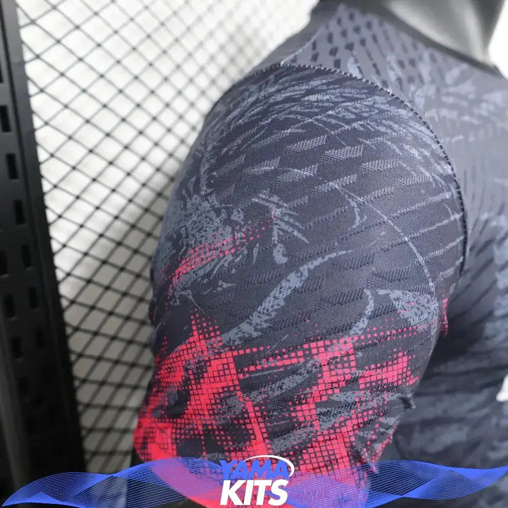 MAILLOT REAL MARDID CONCEPT "Dragon" 2024/2025 Version Player YamaKits Foot
