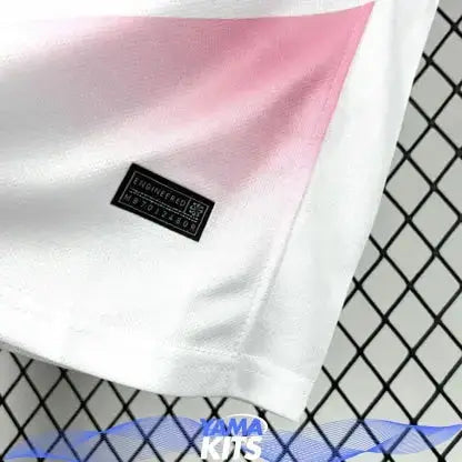 Maillot Barcelone Édition Spéciale Rose & Blanc 2025/2026 Yamakits