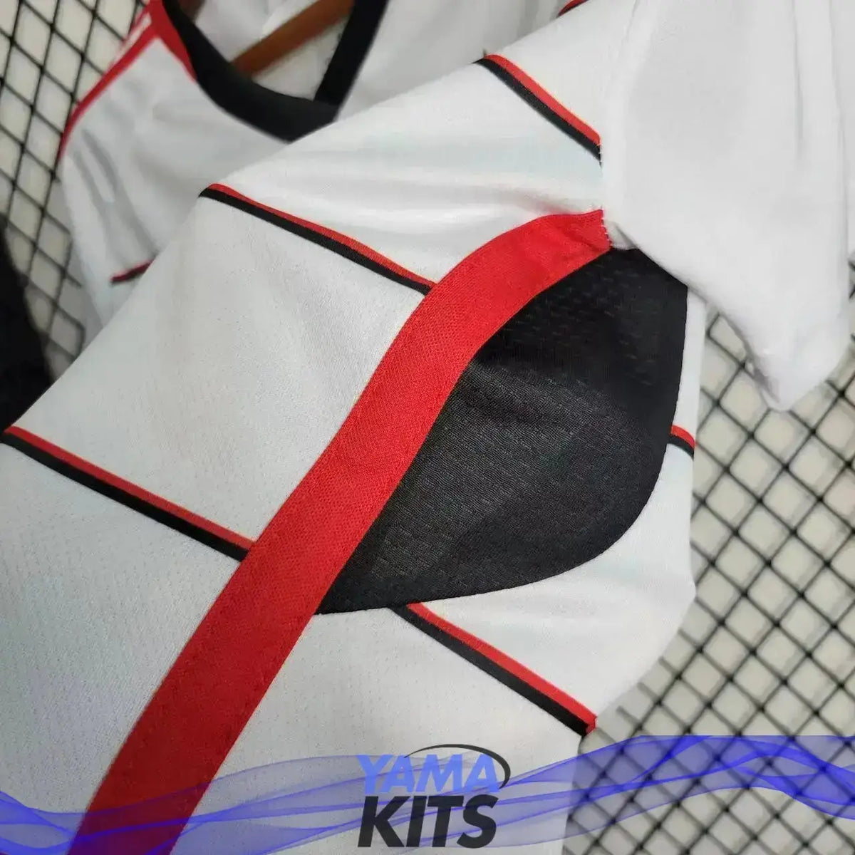Maillot Femme Flamengo "Exterieur" 2023/2024 YamaKits Foot