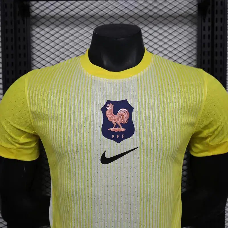 Maillot France Gardien "jaune" 2025/2026 Version Player YamaKits Foot