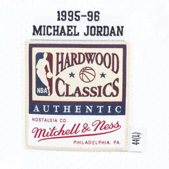 Maillot NBA Michael Jordan Chicago Bulls Blanc 1995-96 Mitchell & Ness YamaBasketball