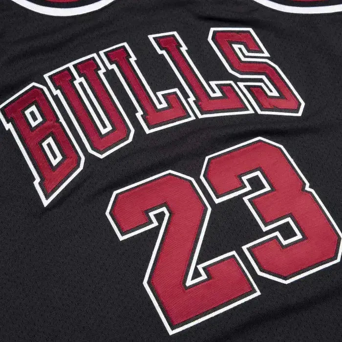 Maillot NBA Michael Jordan Chicago Bulls Noir '97 Mitchell & Ness - Édition Road YamaBasketball