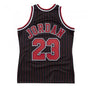 Maillot NBA Michael Jordan Chicago Bulls Noir à Rayures '95 Mitchell & Ness - Édition Road